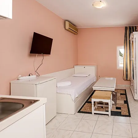 Family Paros 2 2* Поморие