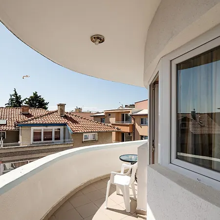 Family Paros 2 호텔 2*