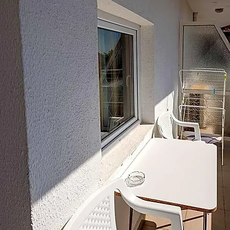 Family Paros 2 Hotel 2*