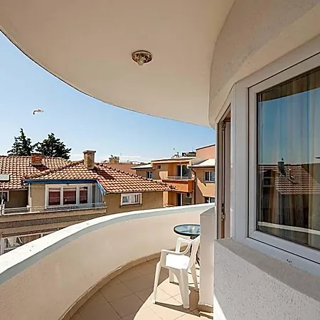 Family Paros 2 Hotel 2*